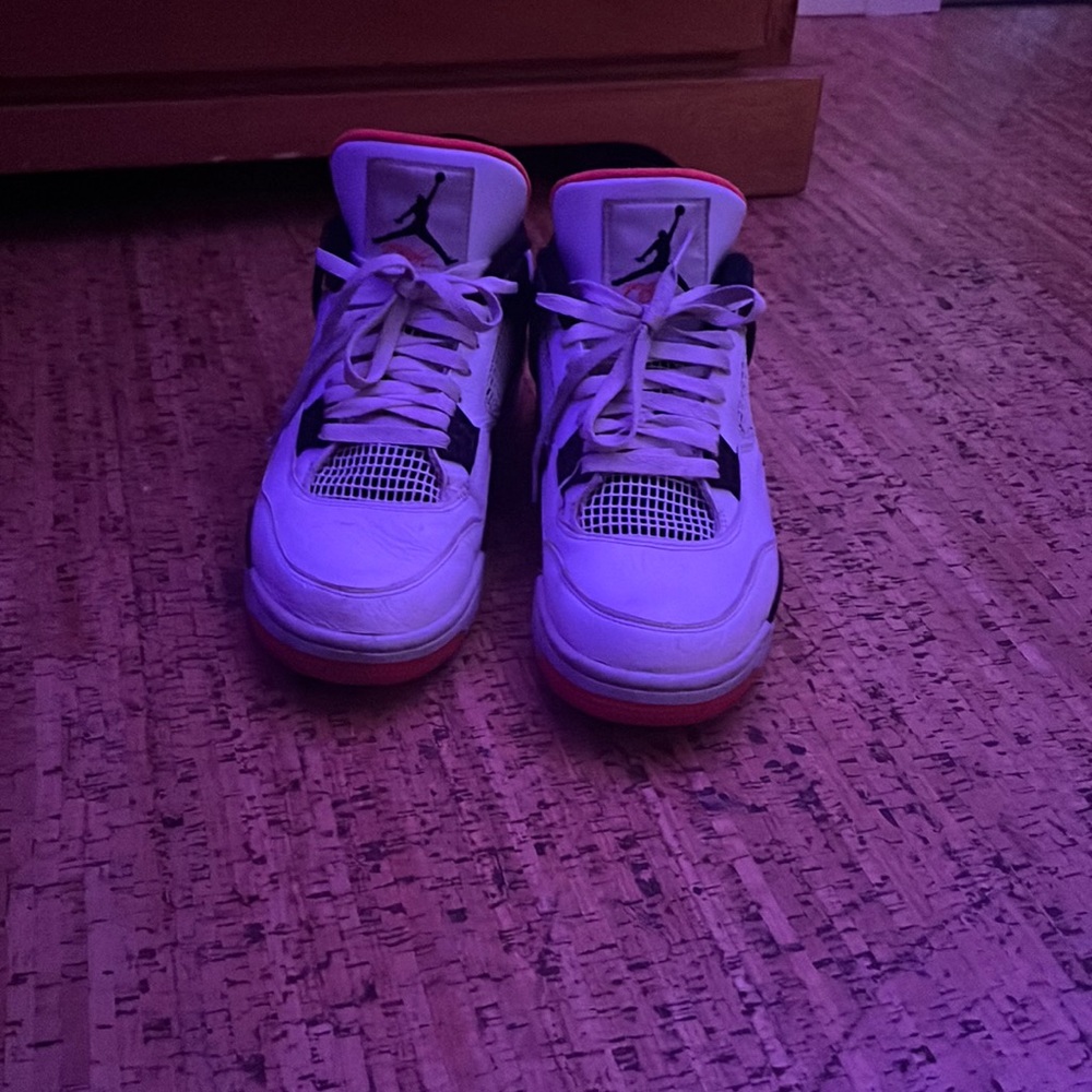 Jordan 4